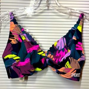 PINK - Bralette with Scalloped Front